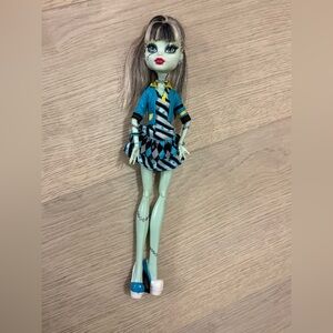 Monster High  Picture Day Frankie Stein 2008 Fashion Doll Mattel